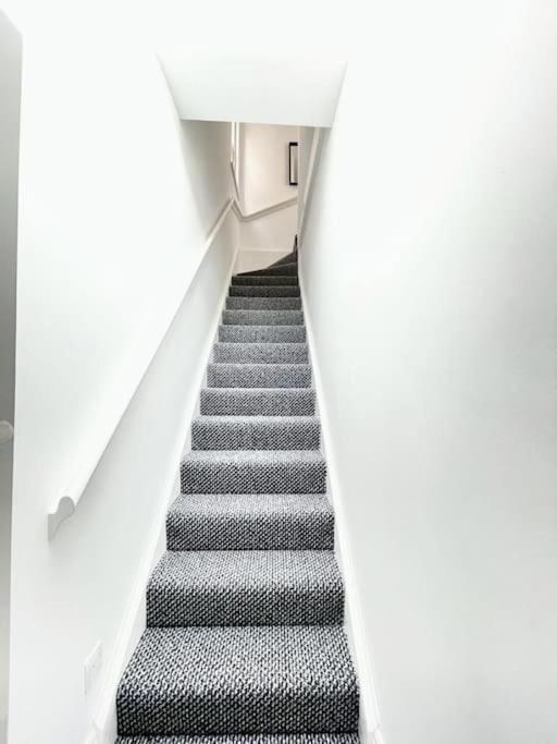 Apartment Amazing Spacious 2 Bed